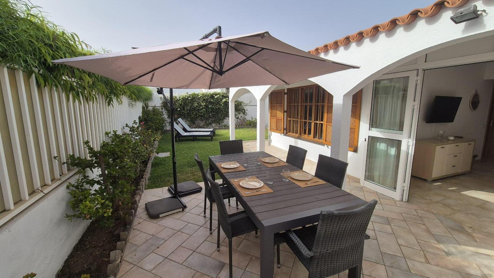 Oasis Holycan - By Gestion Vacacional Canarias San Bartolomé Exterior foto