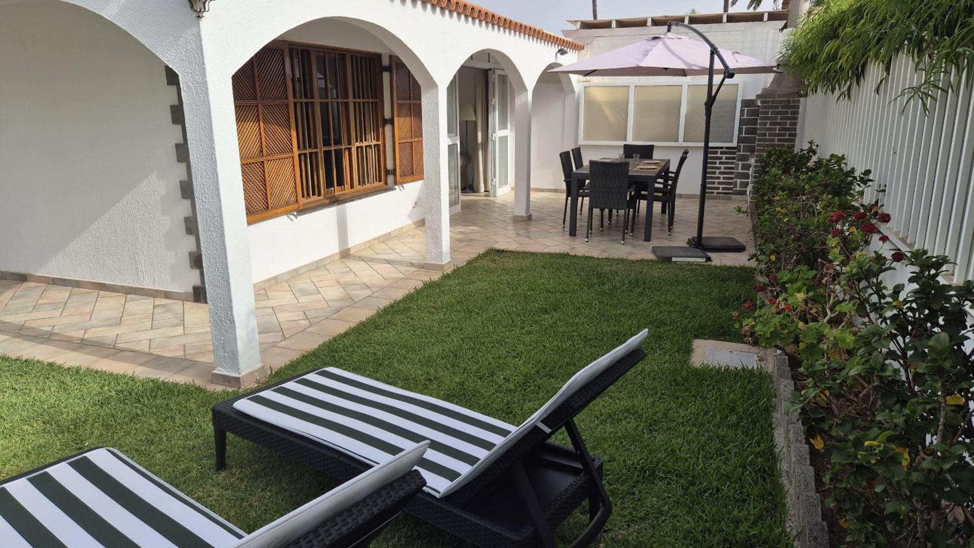 Oasis Holycan - By Gestion Vacacional Canarias San Bartolomé Exterior foto
